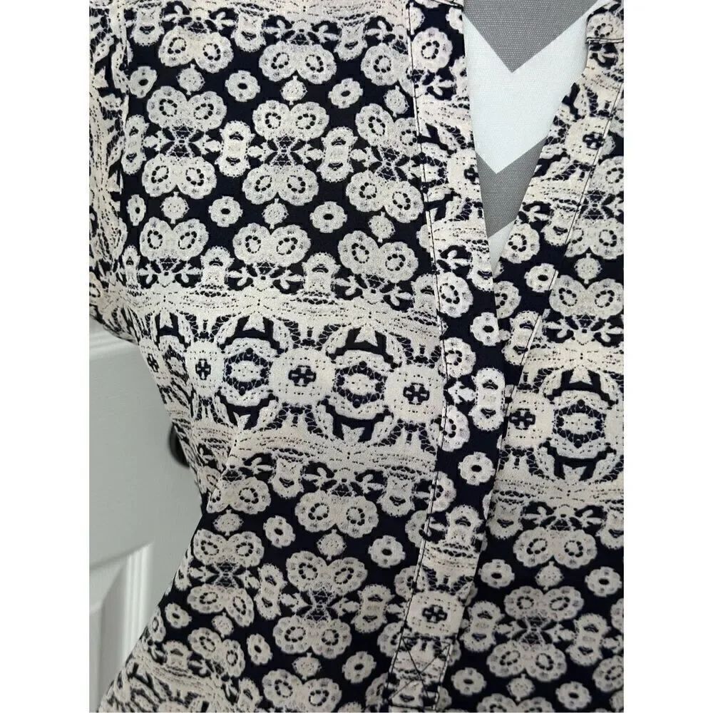 The Limited patterned blouse - Picture 2 of 8